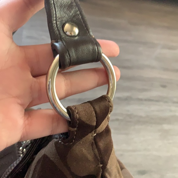 Coach Brown and Silver hardware shoulder bag - Picture 6 of 10